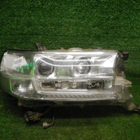Фара правая Toyota Land Cruiser 200 (2015-2021) LED
