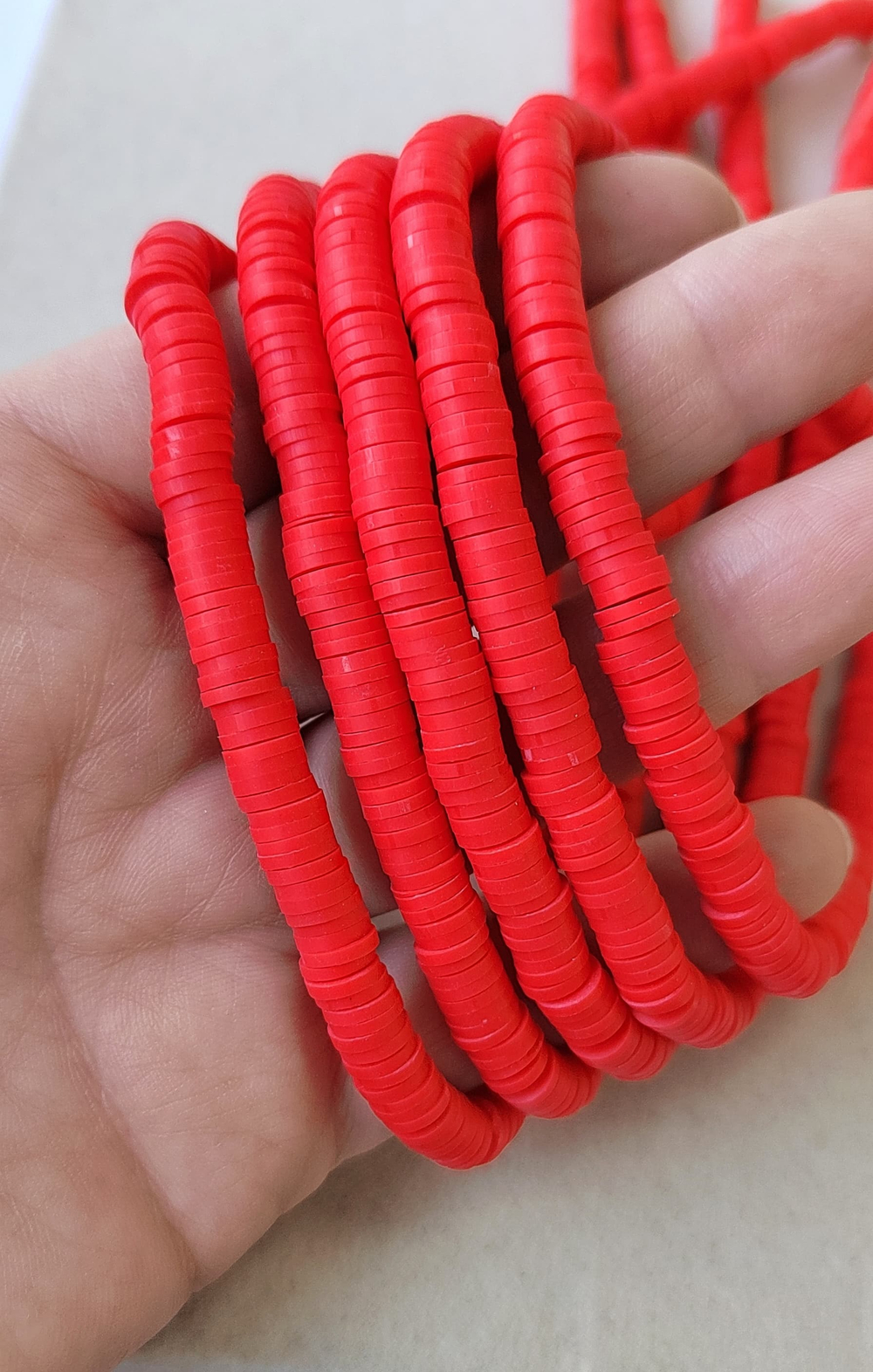 9904-кр Нить каучуковых бусин 4мм, красный, нить 38см