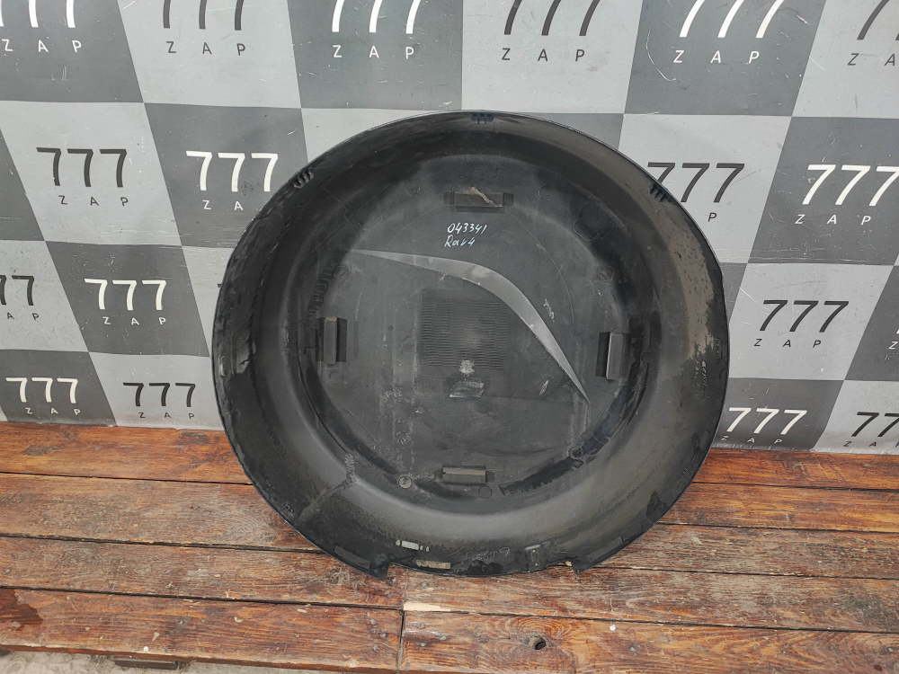 Кожух запасного колеса Toyota RAV4 III (XA30) 05-16 Б/У Оригинал 6477142U11