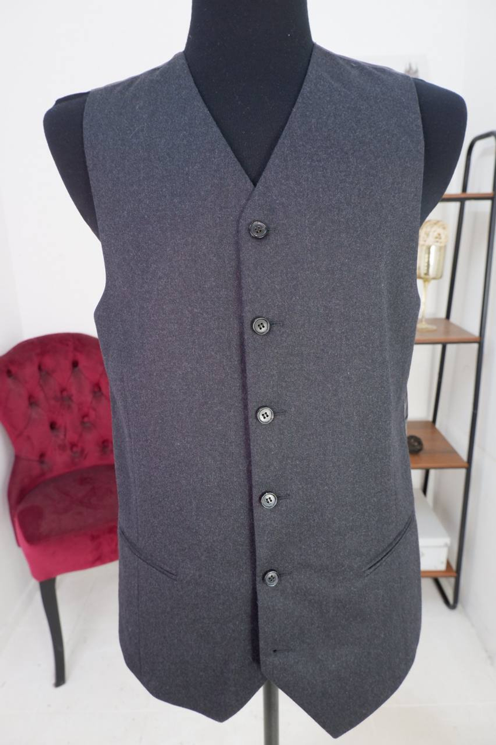 Жилет для классического образа, маркировка 194-96-84, визуально на 48 размер