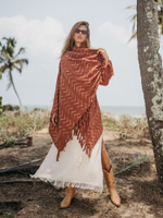 Накидка Chintamani с рукавами (терракотовый)