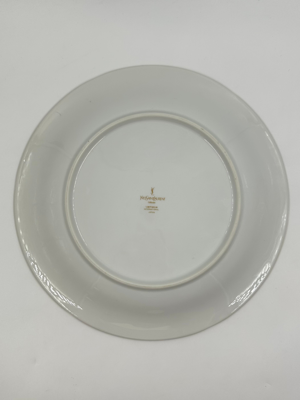 Тарелка 26см Yves Saint Laurent by Yamaka