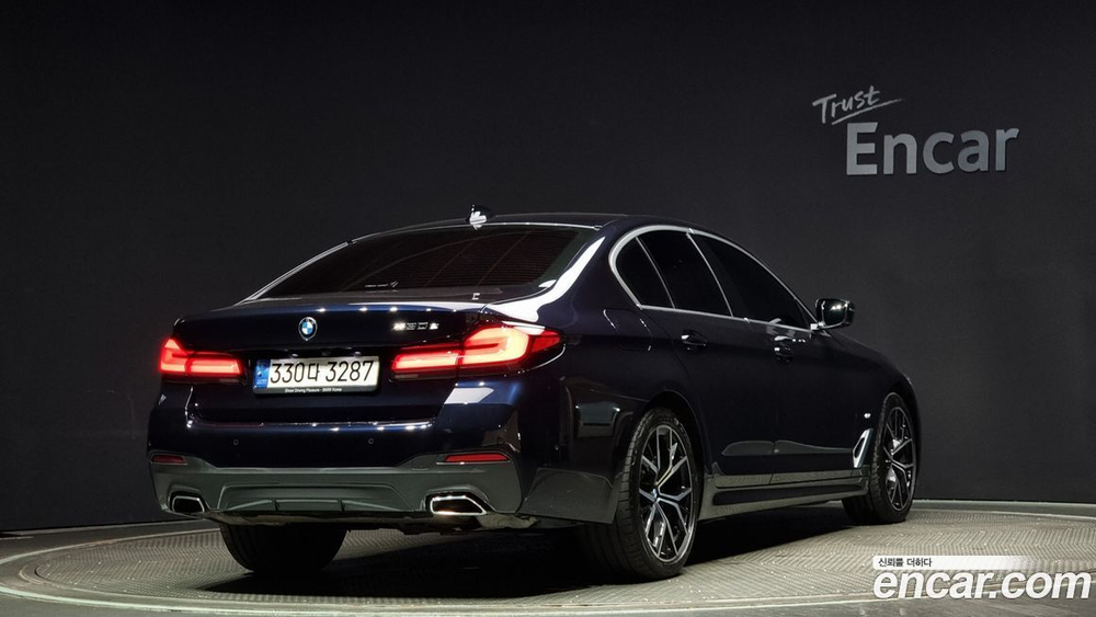 BMW 5 Series (G30) 530e M Sports (12.2020)