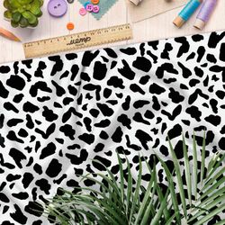 Ткань атлас белый гепардный принт