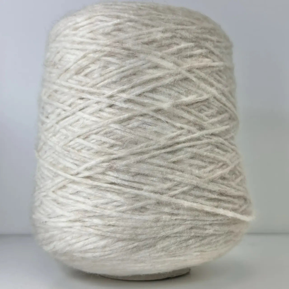 BARRANCA - Filitaly Lab; 32% baby альпака, 12% меринос, 34% п/с, 22% п/а; 220м/100гр; col. 811 ECRU; S503