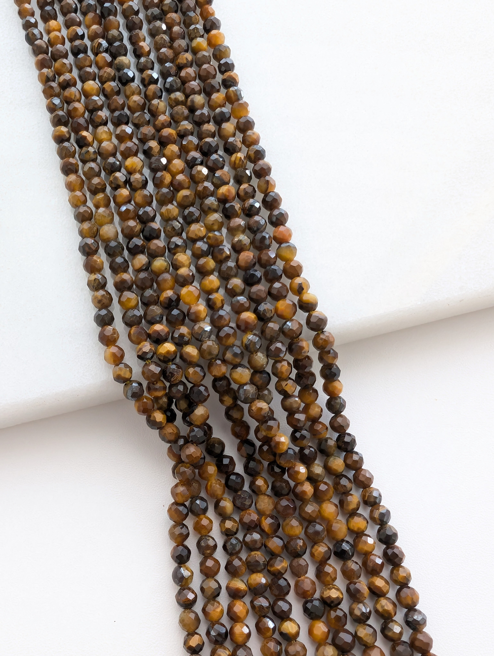 Тигровый глаз, шар в огранке 3мм