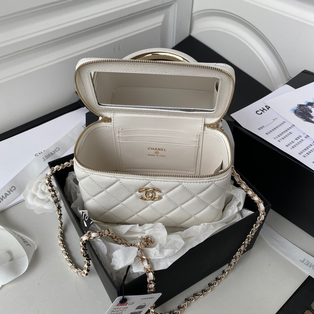 Chane1 Vanity With Chain 17 cm