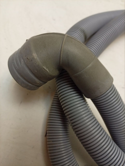 WMSD7105B кт17 Сливной шланг для стиральных машин Indesit Ariston C00091775 б/у