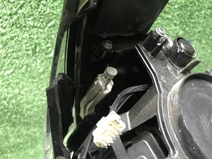 Битая Фара левая Geely Emgrand 2 (2021-н.в.) LED