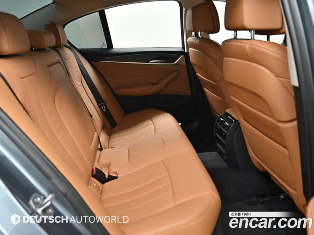 BMW 5 Series (G30) 530e Luxury (12.2019)