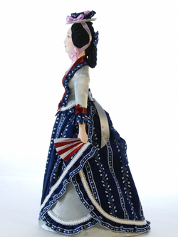 Кукла-шкатулка фарфоровая коллекционная Дама в костюме 18 века