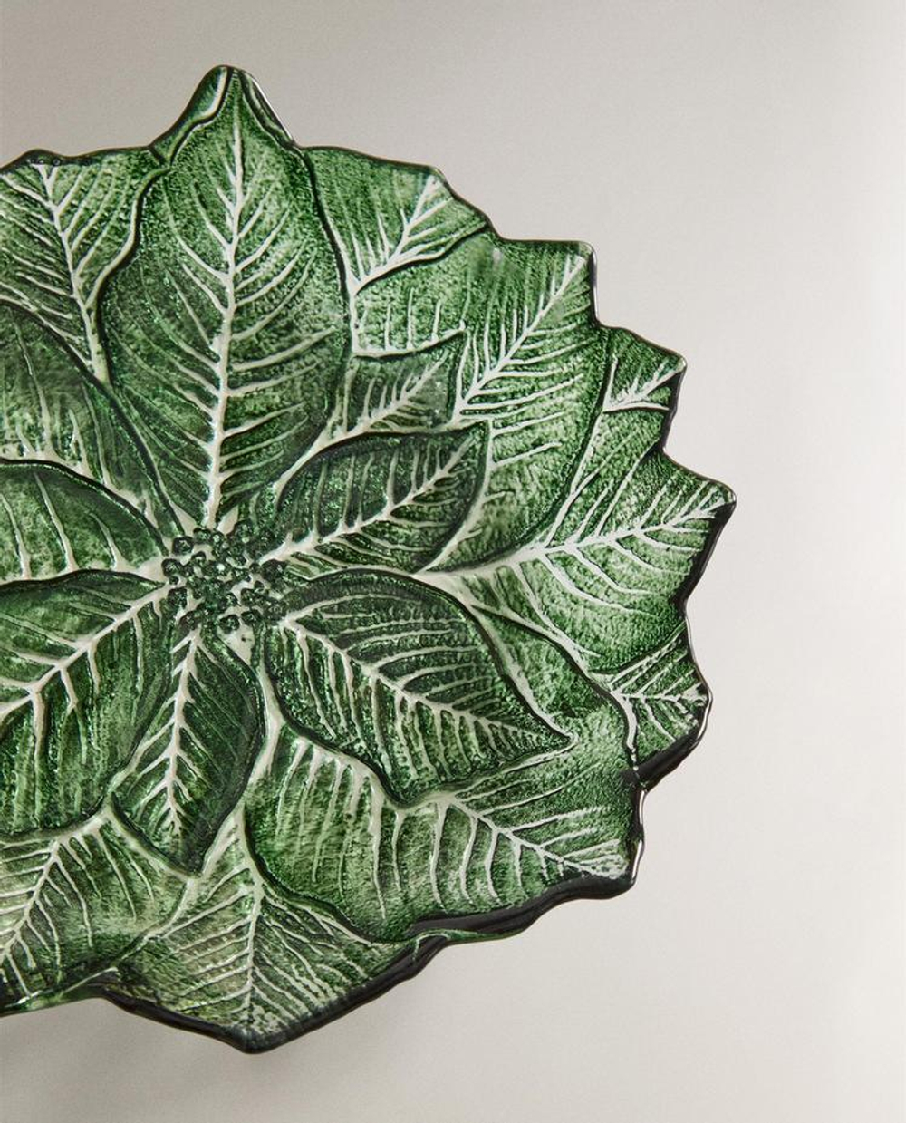 ZARA HOME НОВОГОДНЯЯ ДЕСЕРТНАЯ ТАРЕЛКА ИЗ СТЕКЛА В ФОРМЕ ЦВЕТКА, ЗЕЛЕНЫЙ