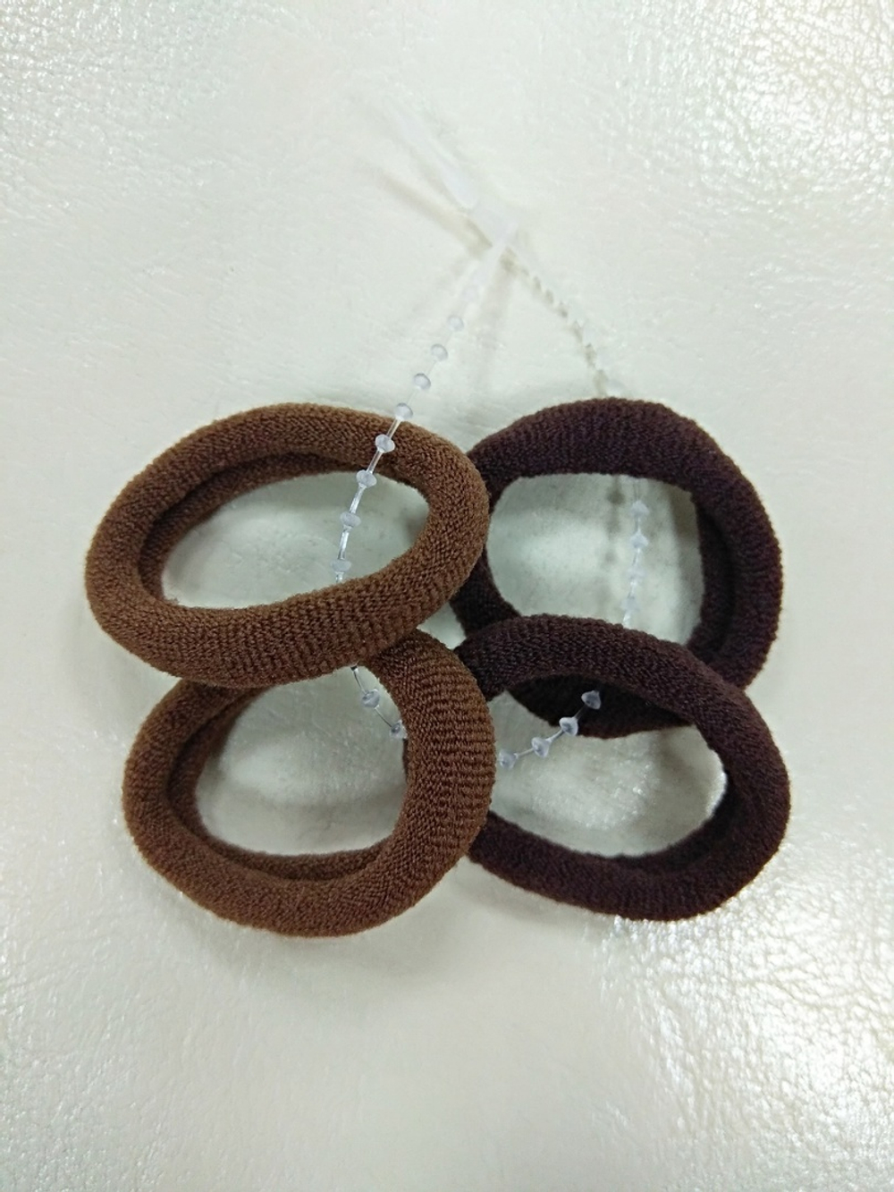 Маленький	Тёмно-коричневый