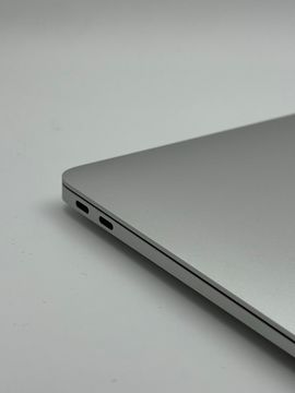 MacBook Air 13 m1 8/256gb Silver
