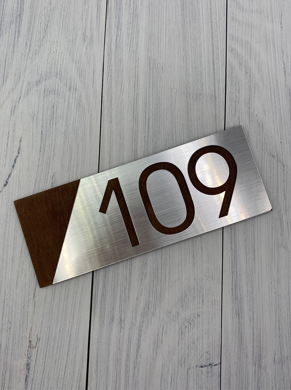 Номерок Премиум NDP-01