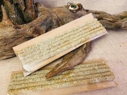 Свечи с травами. Цена набора из 5 свечей 150 руб.