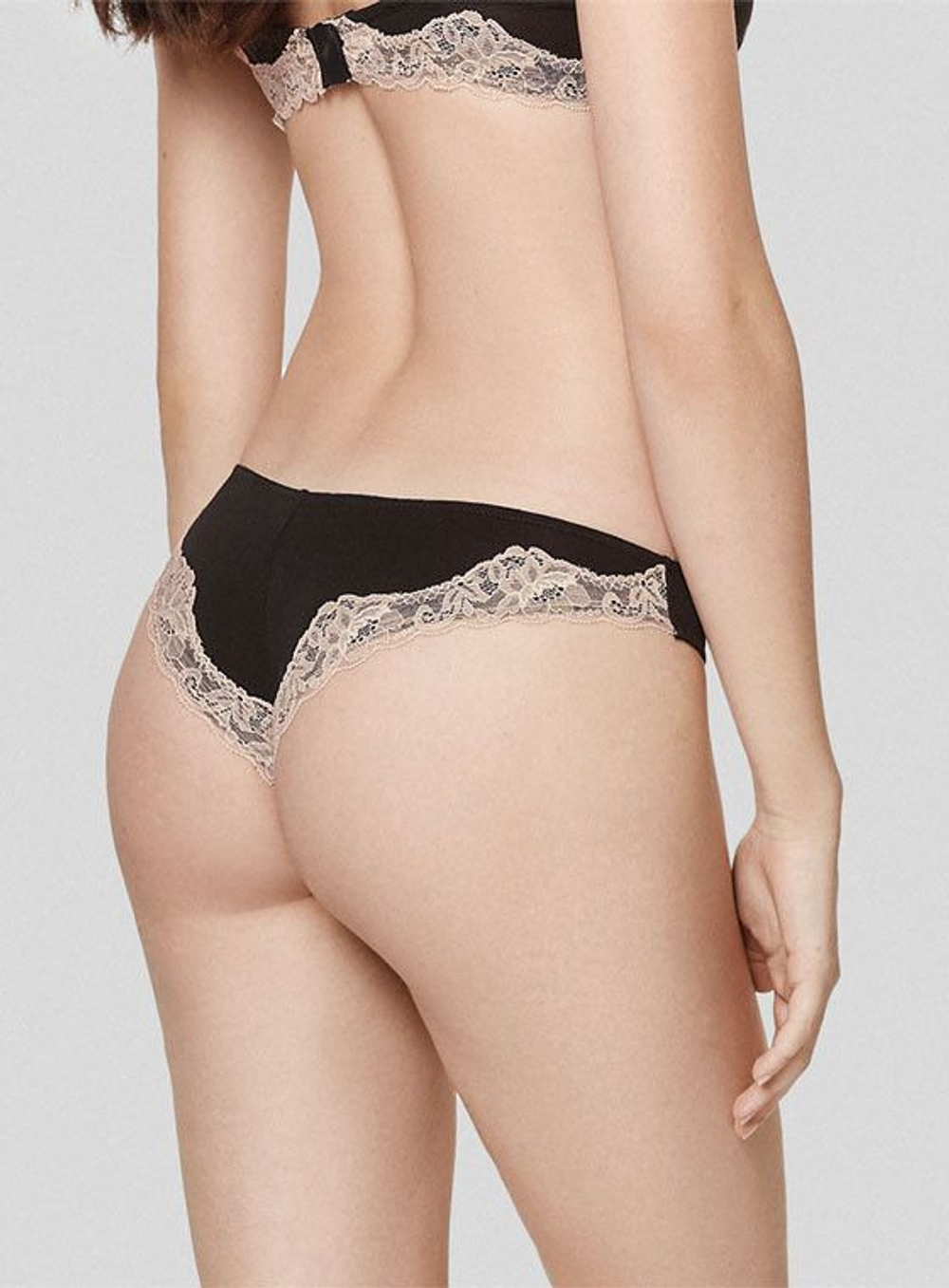 Комплект белья Elegance (Размер: 3B) (Цвет: черный с бежевым)