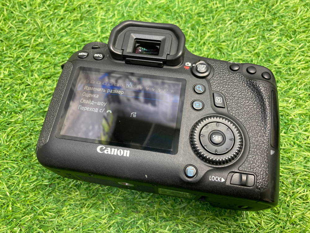 Canon EOS 6D (8.300 кадров)