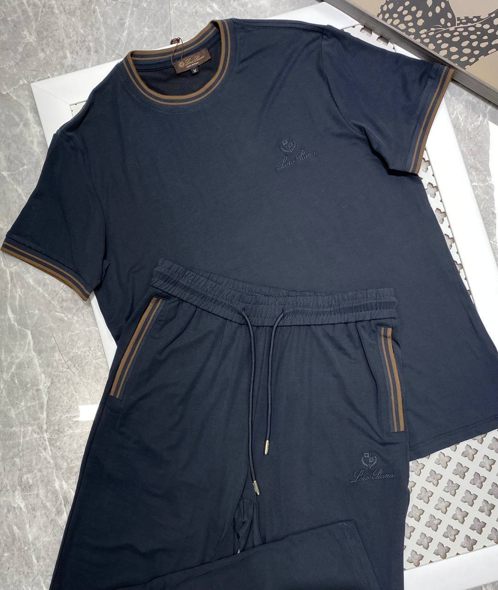 Прогулочный костюм Loro Piana