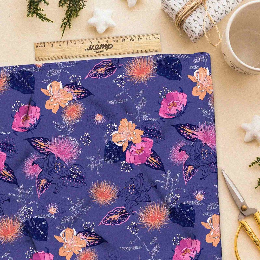 Ткань бифлекс розовые цветы на синем
