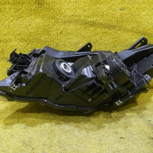 Фара правая Honda Pilot 3 (2015-2018) LED