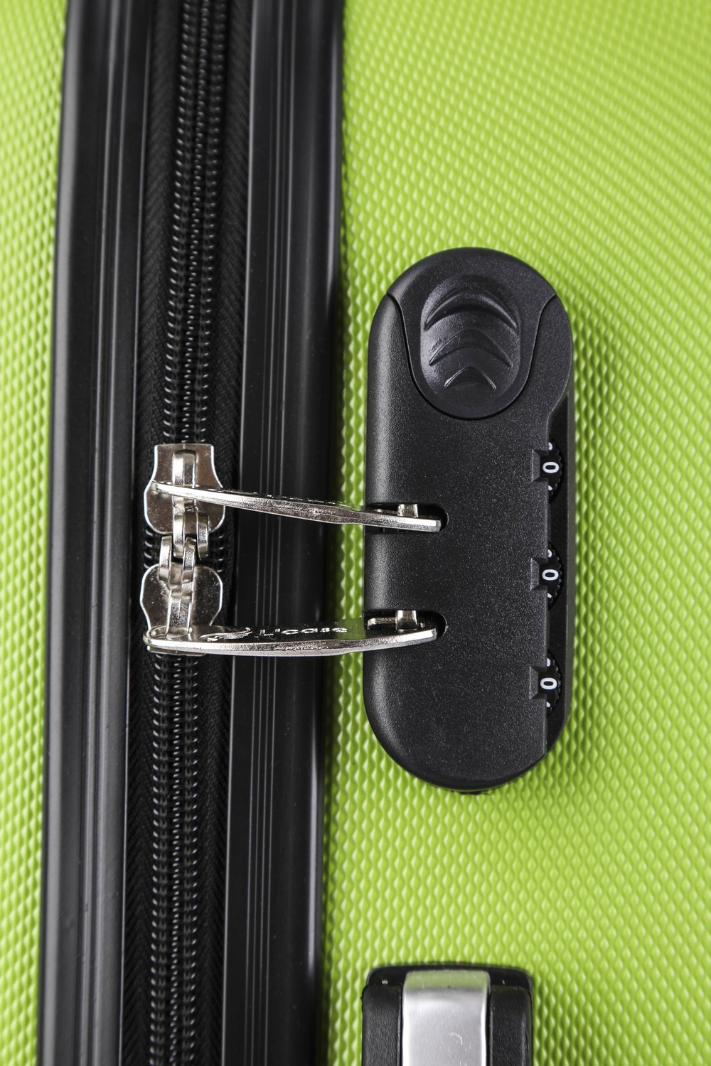 Средний чемодан L'Case Phatthaya, зеленый