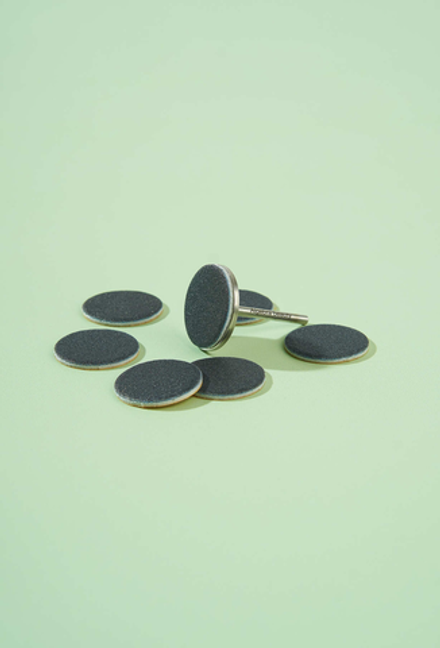Сменные файлы - диски для педикюра, чёрные, на вспененной основе M 20 mm