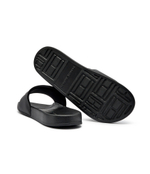 Шлепанцы RAISED POOL SLIDE Tommy Hilfiger - черный(FM0FM05022)