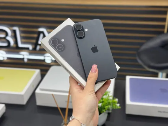 Б/У Телефон Apple iPhone 16 256Gb Black 95% (HRXXMC2KL9)