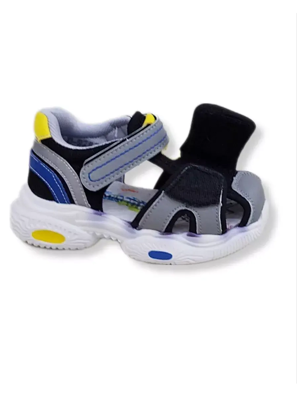 Сандалии для мальчика закрытые лето