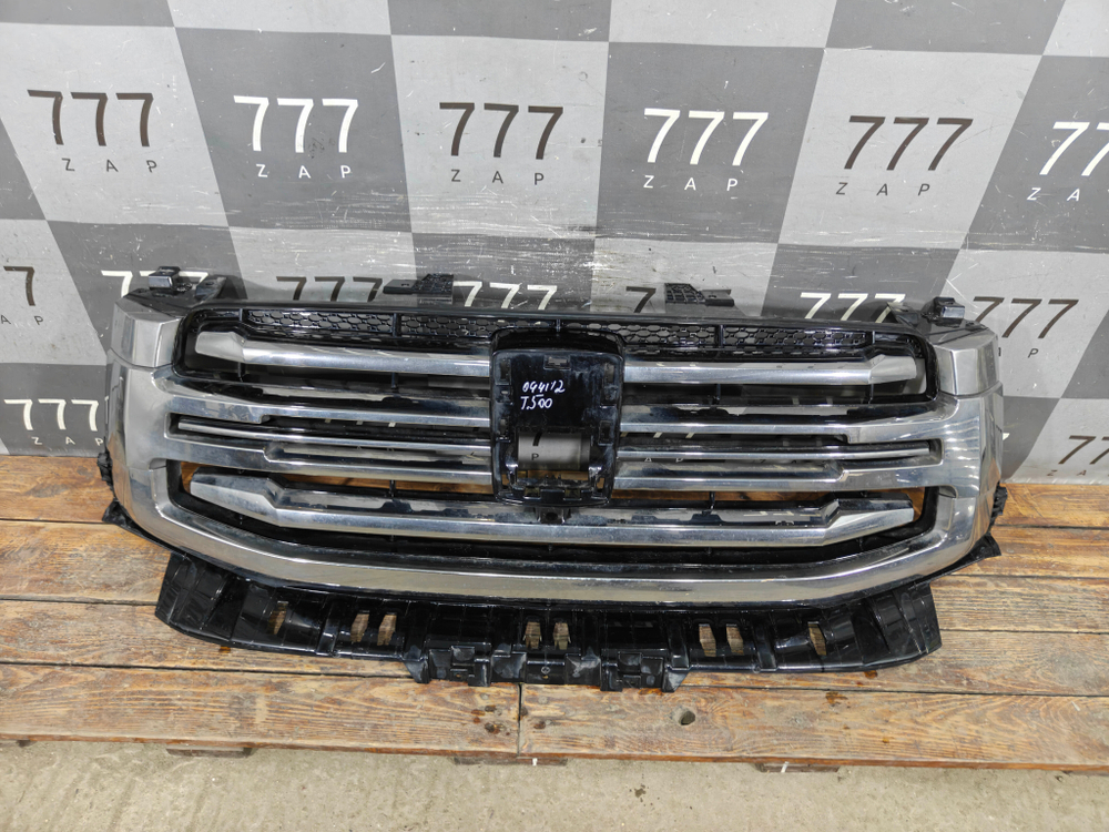 Решетка радиатора Urban Tank 500 21-нв Б/У Оригинал 5509200XKV3BA