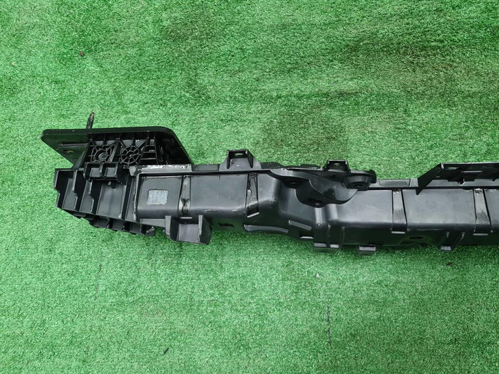 Усилитель задний Genesis GV80 (2020-2023)