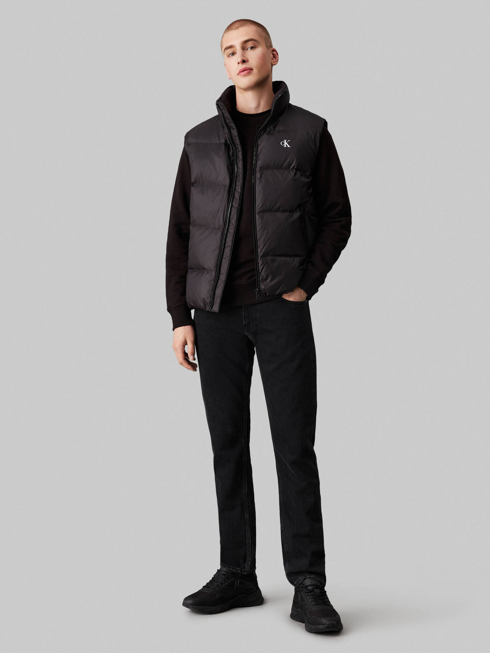 Пуховая безрукавка CALVIN KLEIN JEANS - черный(J30J325901)