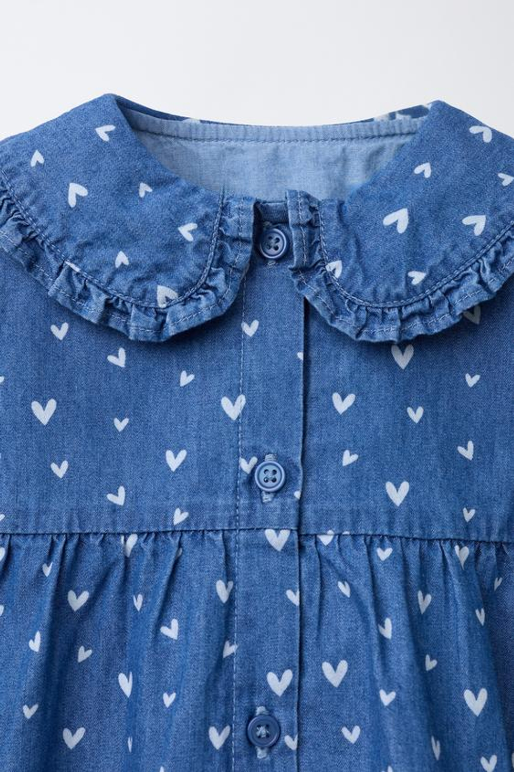 ZARA ПЛАТЬЕ И ДЖИНСОВЫЕ ТРУСЫ С СЕРДЕЧКАМИ, СИНИЙ