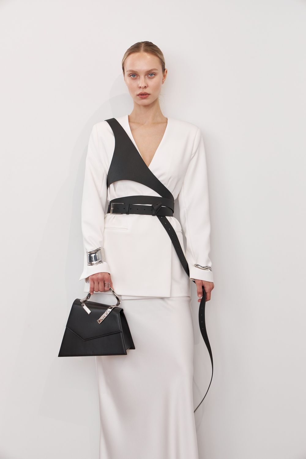 РЕМЕНЬ-ПОРТУПЕЯ BLACK