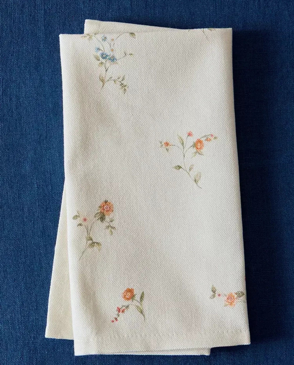 ZARA HOME САЛФЕТКА С МЕЛКИМ ЦВЕТОЧНЫМ ПРИНТОМ (НАБОР ИЗ 2 ШТ.), ЭКРЮ