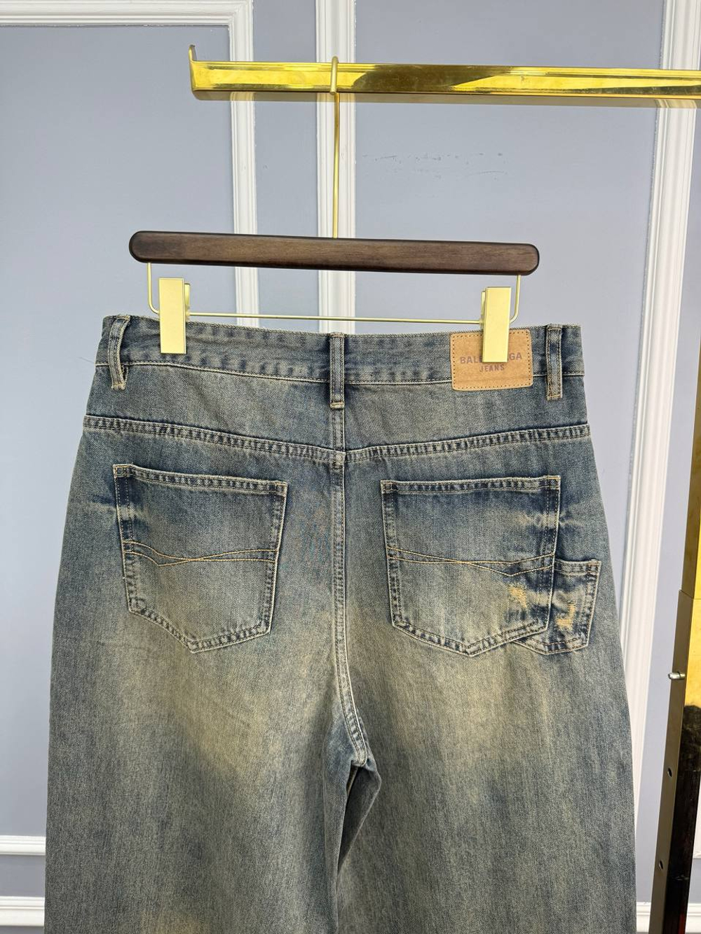 Джинсы Balenciaga