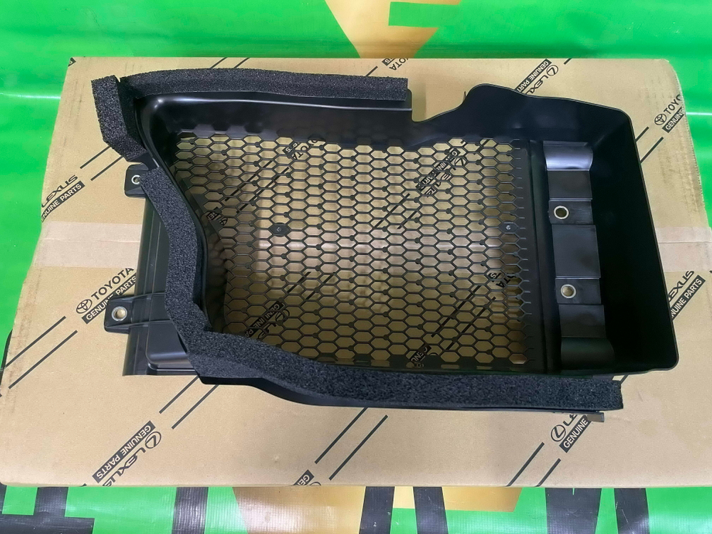 Диффузор Интеркулера TOYOTA 165C170021