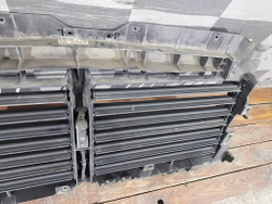 Жалюзи радиатора Cadillac Escalade 5 20-нв Б/У Оригинал 87864518