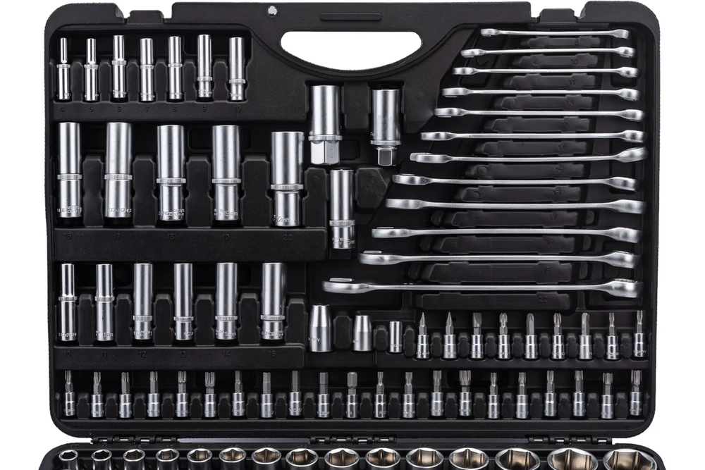 Набор инструмента RF-38841 1/2"&1/4"&3/8"DR с 6-гранными головками 216пр. ROCKFORCE