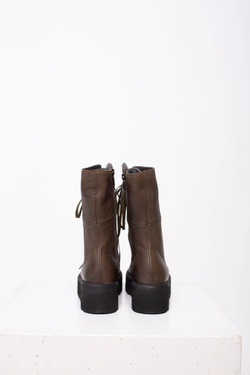 ВЫСОКИЕ БОТИНКИ