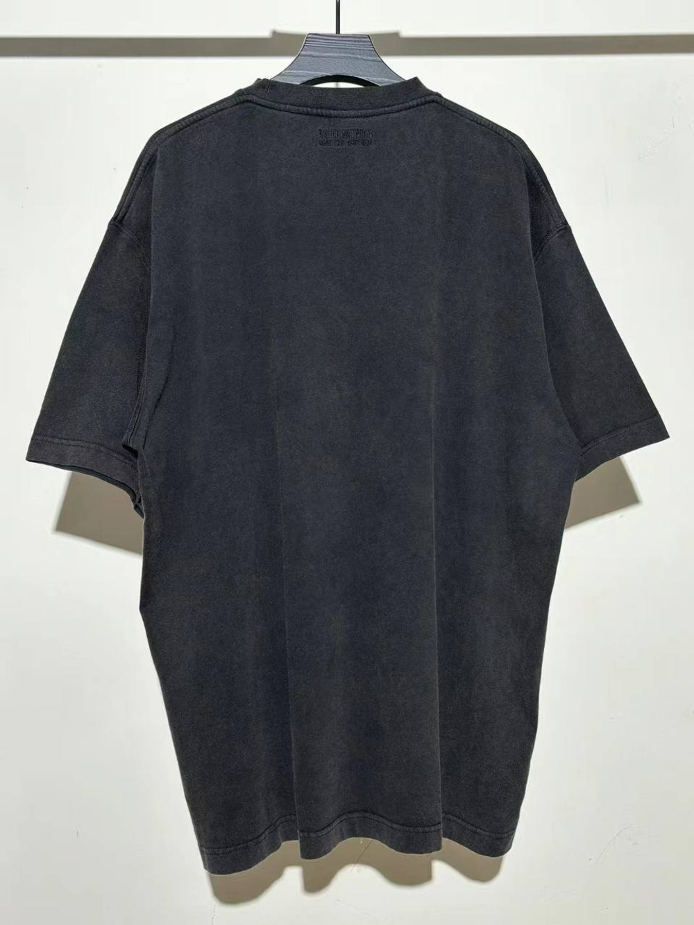 Футболка Vetements