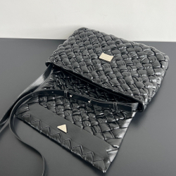 Bottega Veneta  Rumple Messenger 30 cm