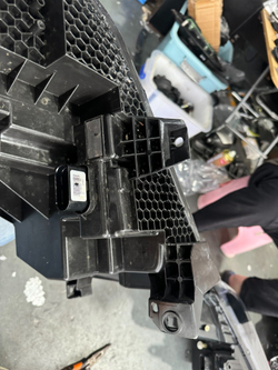Фара передняя в сборе для BAIC BJ90, BJ60, BJ40