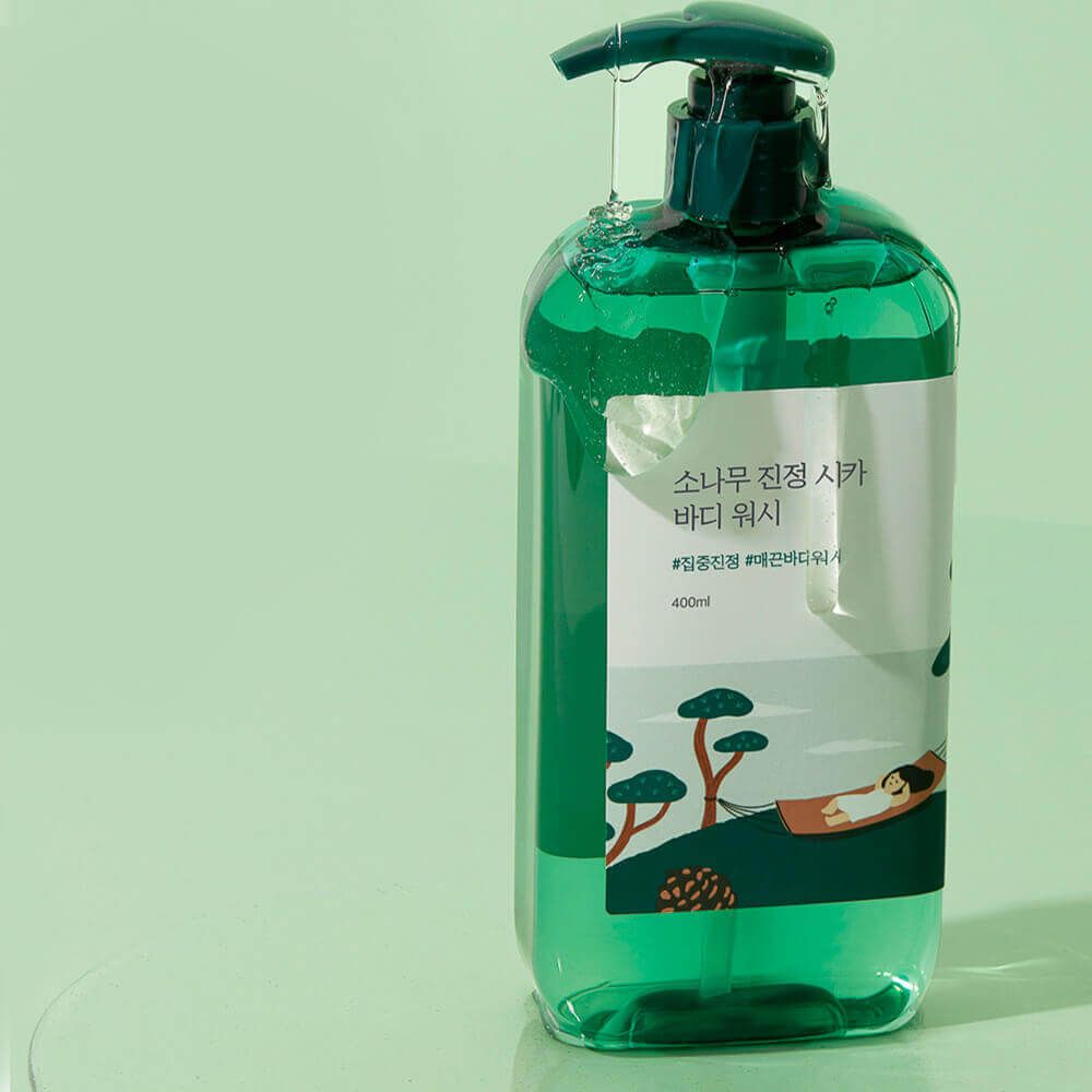Успокаивающий гель для душа с экстрактами сосны и центеллы Round Lab Pine Calming Cica Body Wash 400 мл