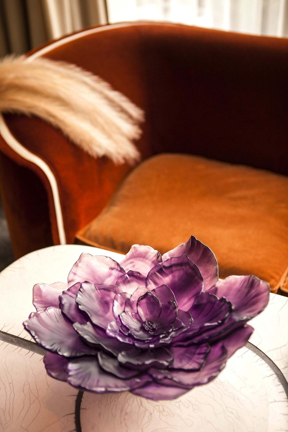 Чаша Daum Camelia фиолетовая, 38 см