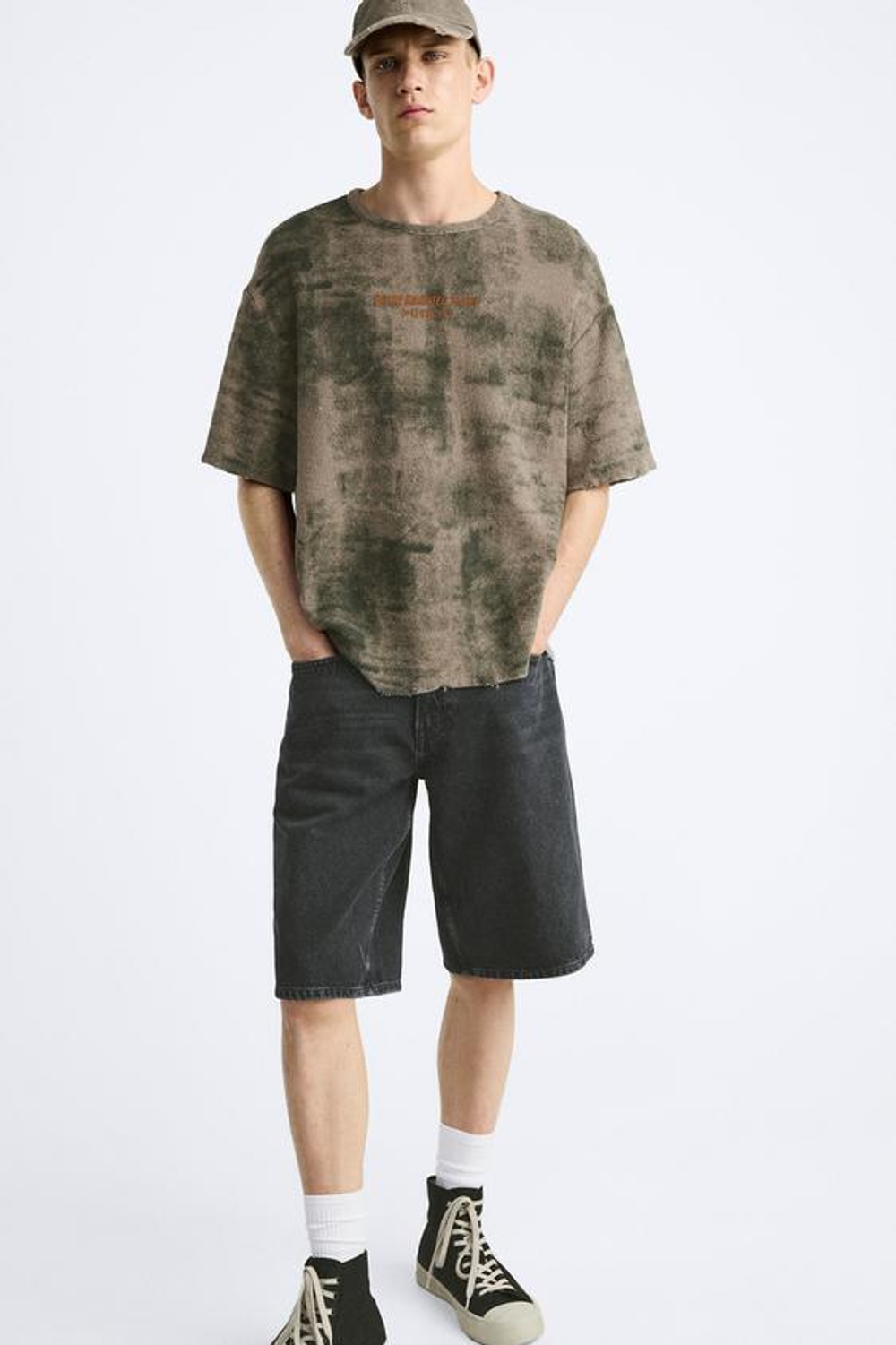 ZARA ДЖИНСОВЫЕ ШОРТЫ BAGGY-FIT, ЧЕРНЫЙ