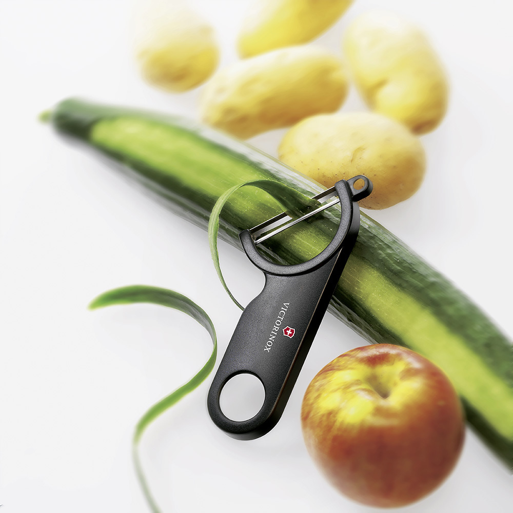 Картофелечистка Victorinox черная