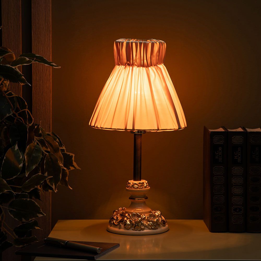 Настольная лампа Лето Weron Айвори с абажуром Адель Айвори