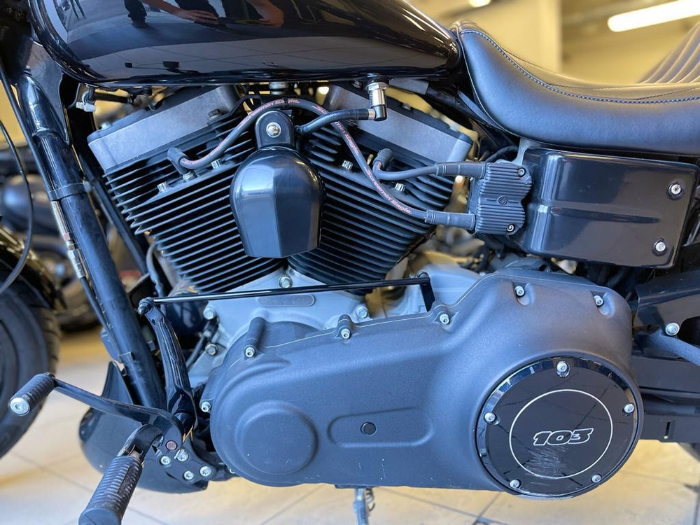 Dyna Street Bob, Harley-Davidson (2009)